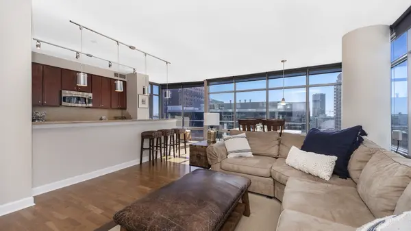 100 E 14th ST #1406, Chicago, IL 60605