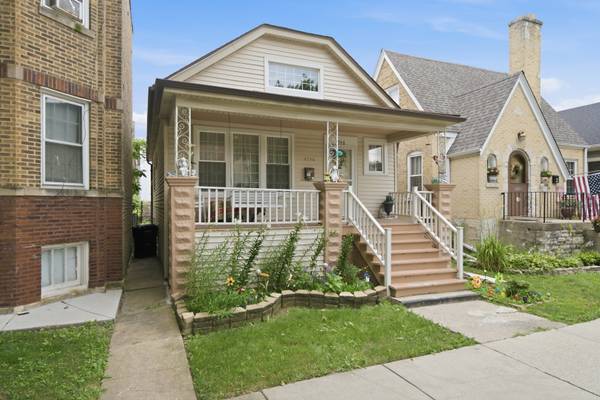 4746 N Karlov AVE, Chicago, IL 60630