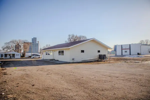 118 E Main ST, Cyrus, MN 56323