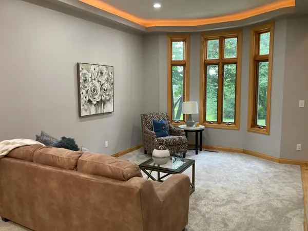 7000 Halifax LN NW, Rochester, MN 55901
