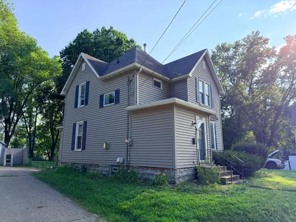 410 Frank Hall DR, Albert Lea, MN 56007