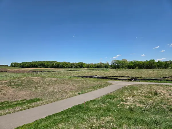 4774 Blake CT, Woodbury, MN 55129