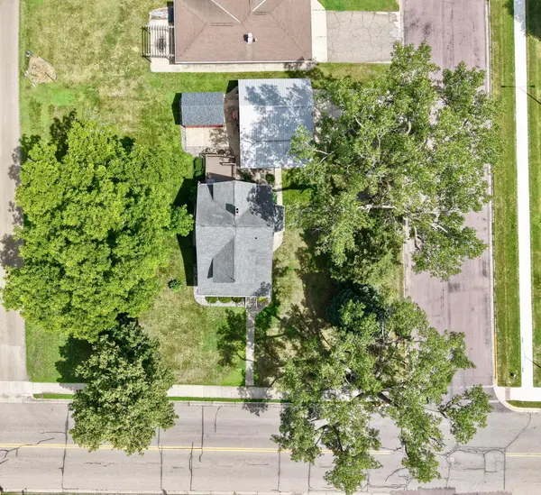 821 10th AVE N, Saint James, MN 56081