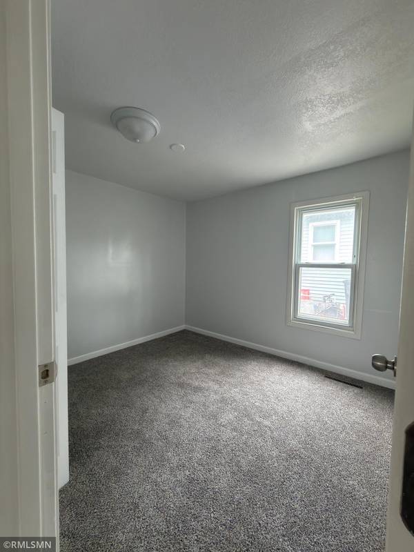 1071 Norton ST, Saint Paul, MN 55117