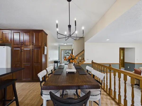 6345 W Shadow Lake DR, Lino Lakes, MN 55014