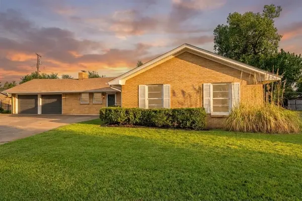 9412 Britton CIR, Oklahoma City, OK 73120
