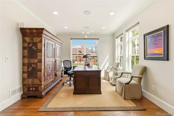 1901 S Logan ST, Denver, CO 80210