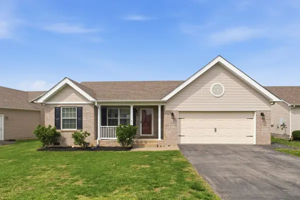 1824 Elizabeth Ln, Columbia, TN 38401