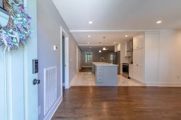 1021 College Ave, Nashville, TN 37209