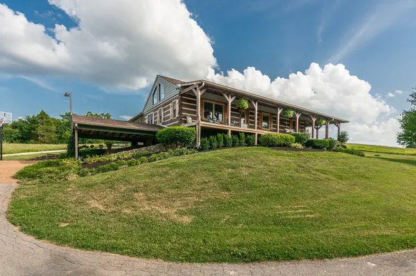 812 New Shackle Island Rd, Hendersonville, TN 37075