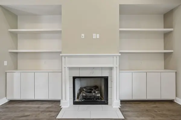 930 Stovers Glen Dr, Murfreesboro, TN 37128