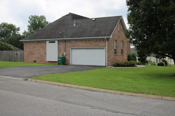 1120 Lea CIR, Lebanon, TN 37087