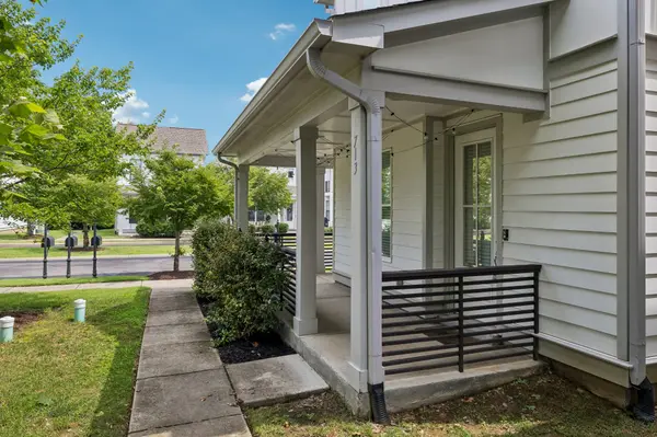713 Cottage Park Dr, Nashville, TN 37207
