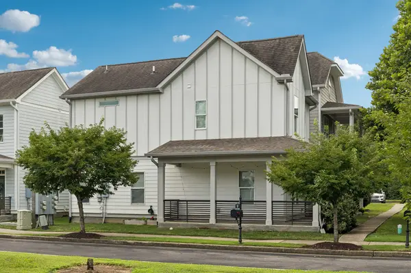 713 Cottage Park Dr, Nashville, TN 37207