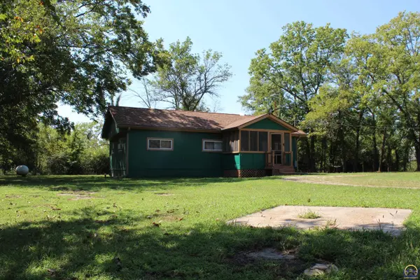 18342 S US 75 HWY, Scranton, KS 66537