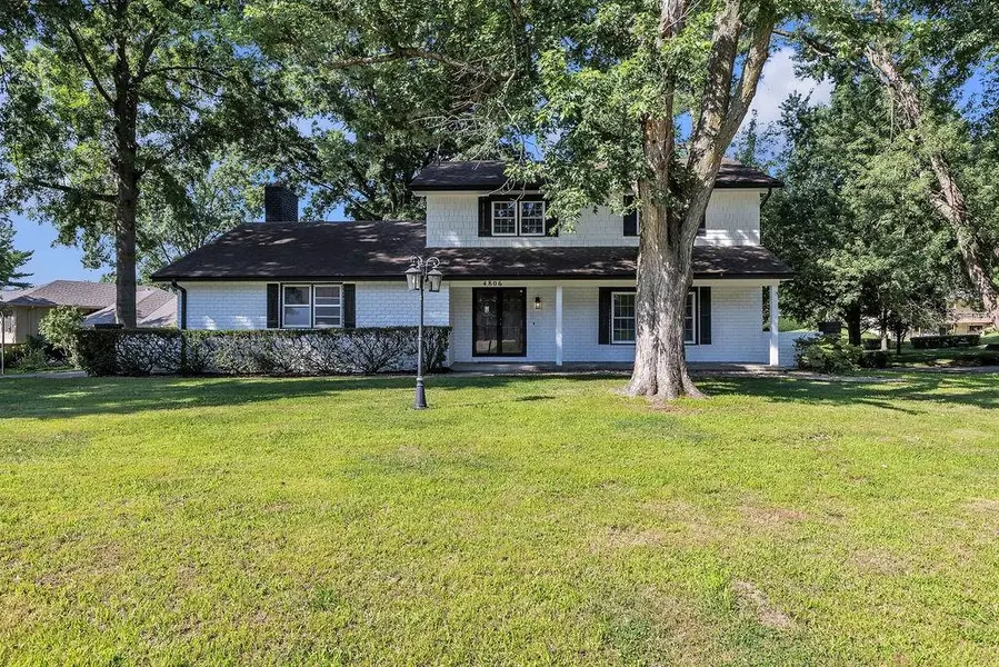 4806 Stonecrest TER, St Joseph, MO 64506