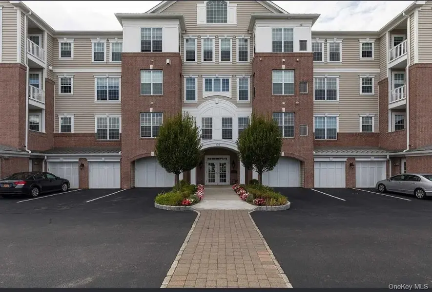 145 Regency DR, Fishkill, NY 12524