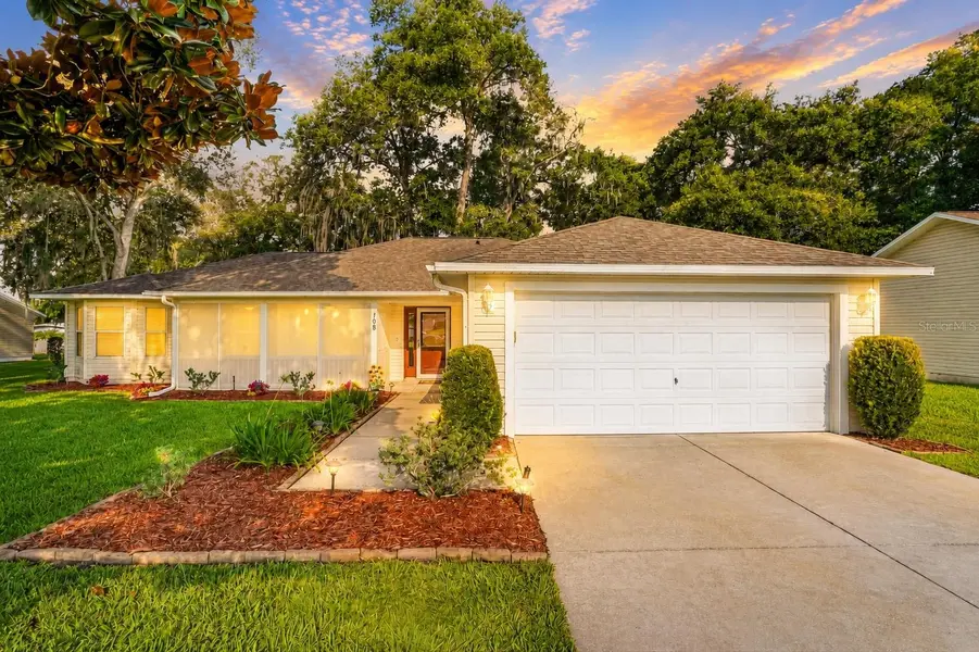108 CHERRY BLOSSOM LN, Lady Lake, FL 32159