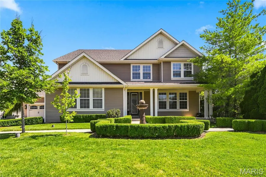 5500 Wooded Creek DR, O'fallon, MO 63304