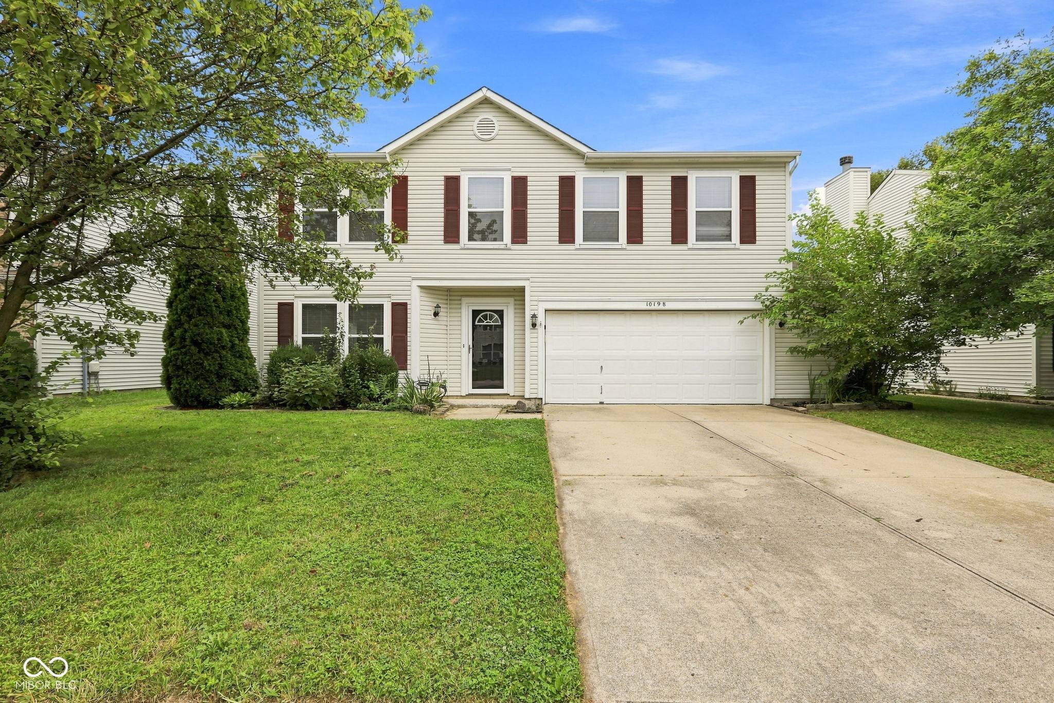 10198 Apple Blossom CIR, Fishers, IN 46038