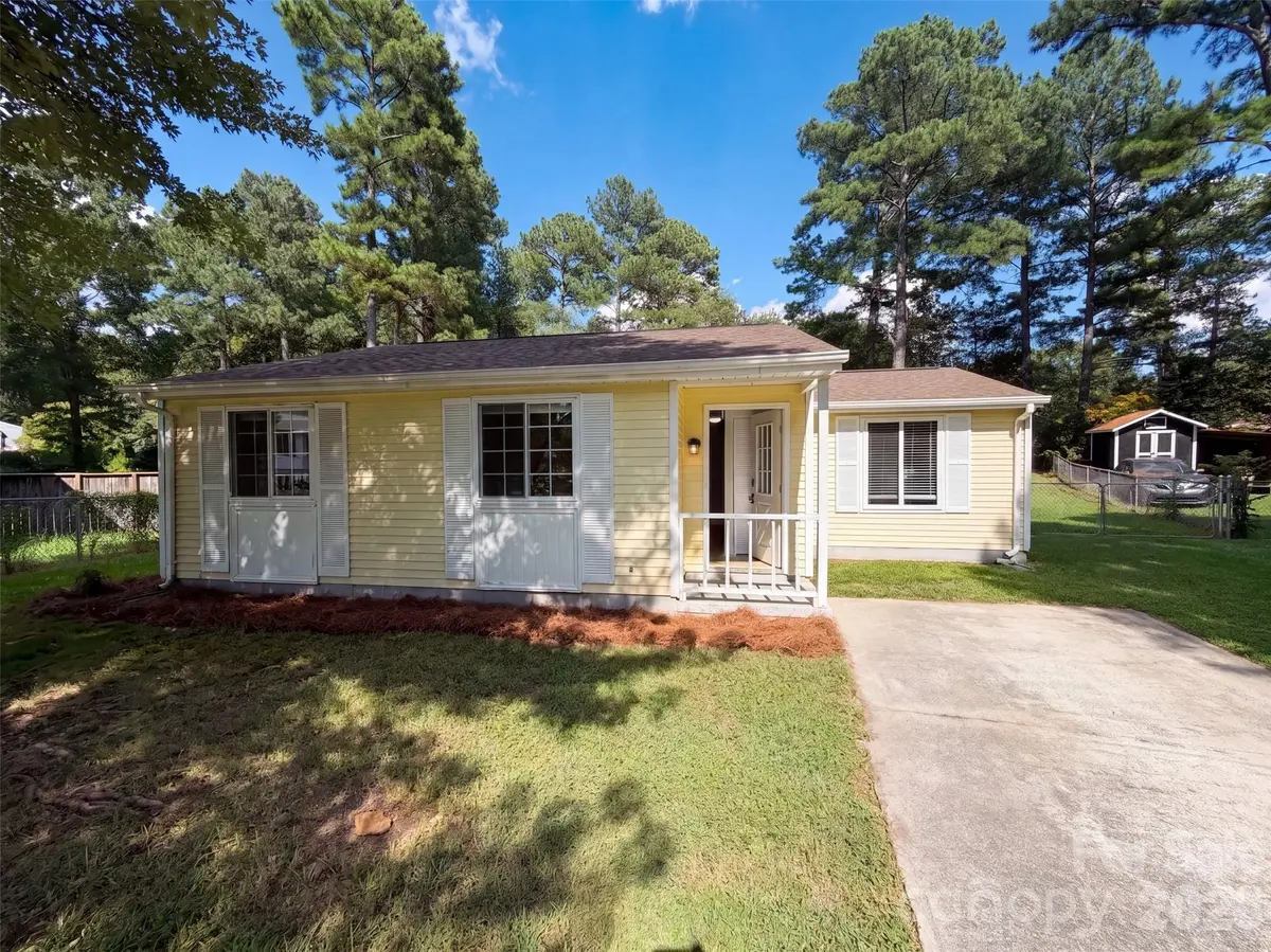 3618 Gustar CT, Charlotte, NC 28212