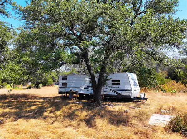25000 Andrew DR, Spicewood, TX 78669