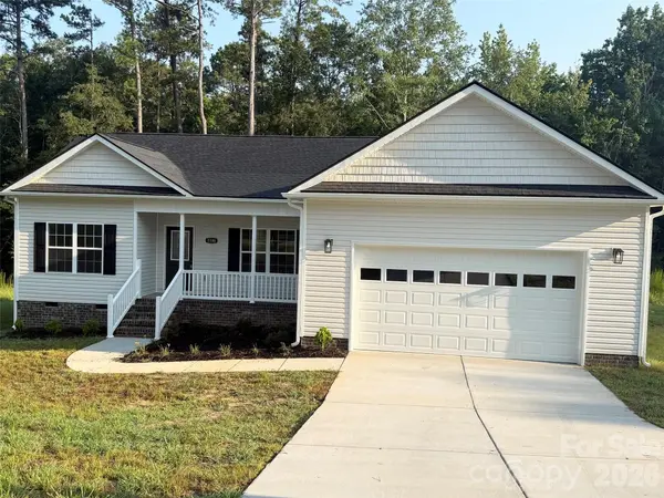 1186 Merribrook LN, Lancaster, SC 29720