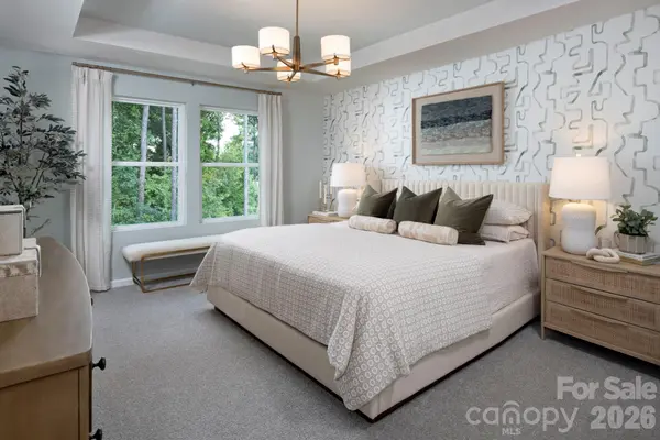 2144 Vinyasa LN, Charlotte, NC 28215