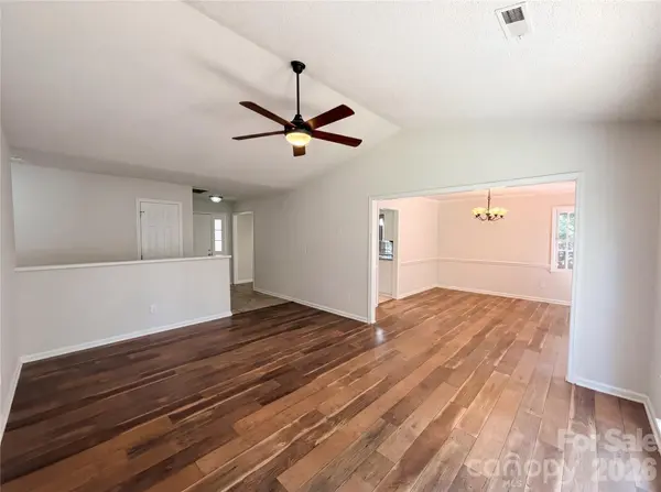 13622 Tynecastle LN, Matthews, NC 28105