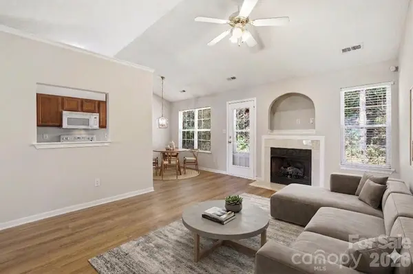 7616 Silver Arrow DR, Charlotte, NC 28273