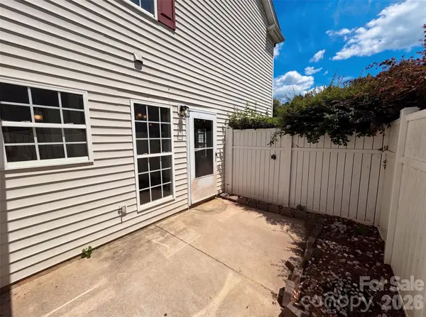 3831 Mohawk CT, Charlotte, NC 28215