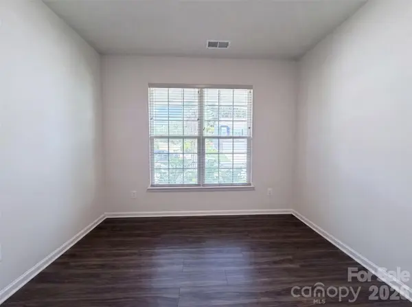 190 Abersham DR, Mooresville, NC 28115