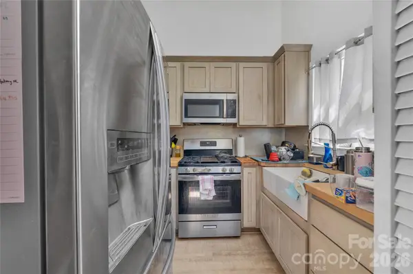 155 Horse Shoe Ridge RD E, Deep Gap, NC 28618