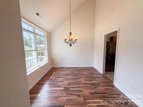 9244 Simonton DR, Charlotte, NC 28269