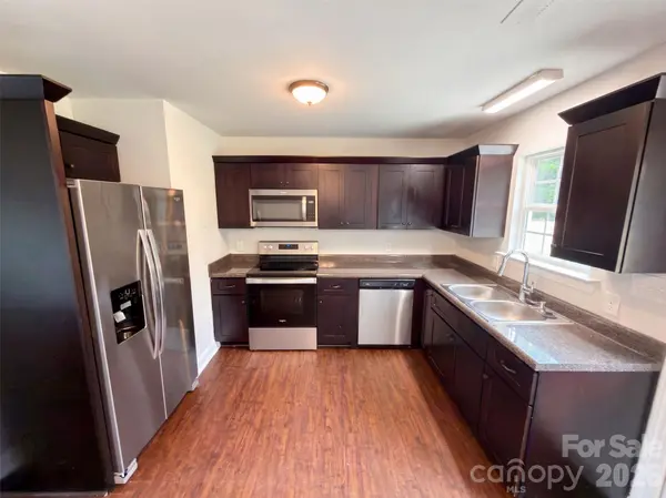 1411 Foxbrook CIR, Lancaster, SC 29720