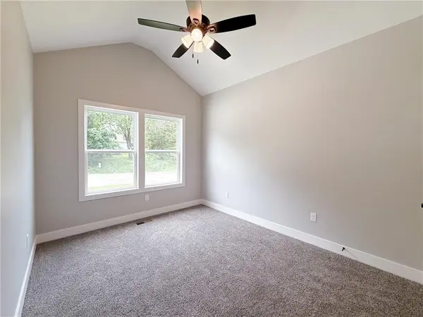 503 N Lexington ST, Harrisonville, MO 64701