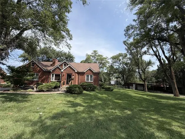10910 W 67 ST, Shawnee, KS 66203