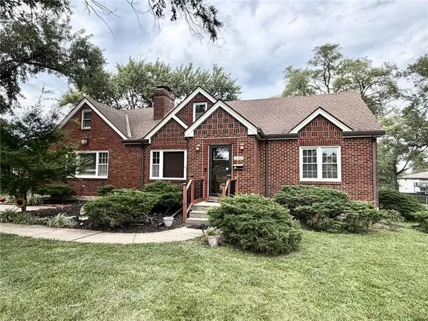 10910 W 67 ST, Shawnee, KS 66203
