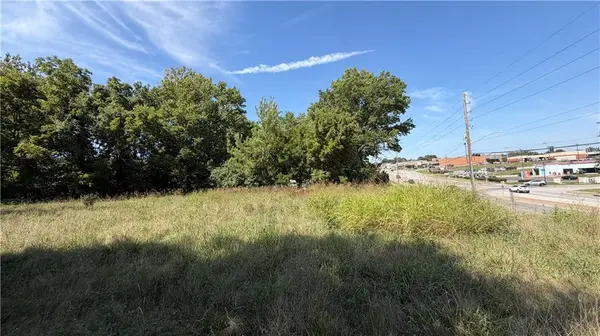 900 N 78th ST, Kansas City, KS 66112