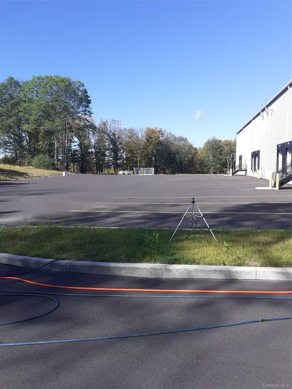 2265 State Route 17k, Montgomery, NY 12549