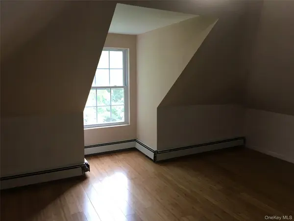 528 NYS RTE 32, Highland Mills, NY 10930