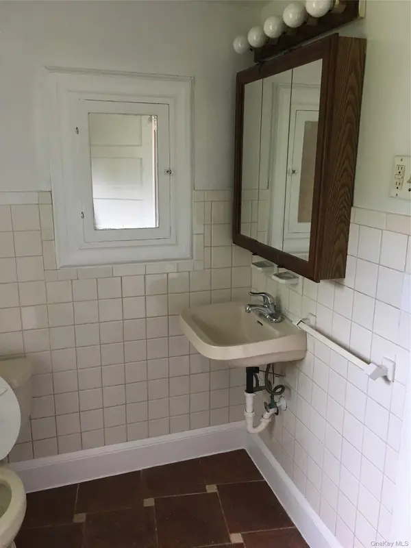 528 NYS RTE 32, Highland Mills, NY 10930