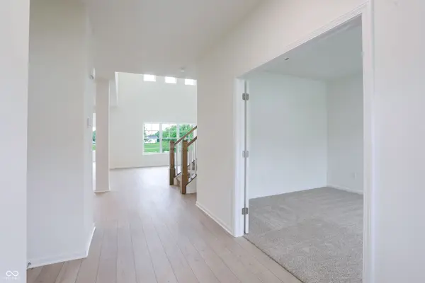 8641 Meadowlands CT, Plainfield, IN 46168