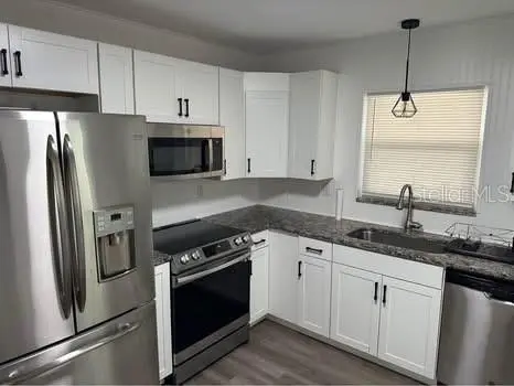 2404 52ND AVENUE DR W #1 & 2, Bradenton, FL 34207