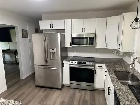 2404 52ND AVE DR W, Bradenton, FL 34207