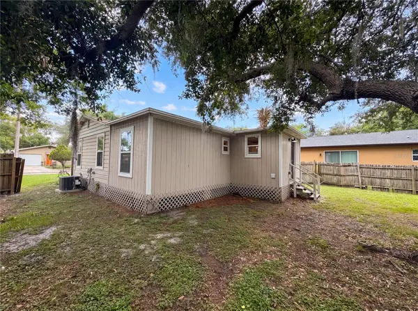 1506 W 16TH ST, Sanford, FL 32771