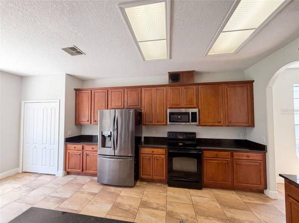 12706 GROVEHURST AVE, Winter Garden, FL 34787
