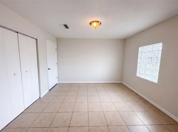 7018 LYNWOOD DR, Tampa, FL 33637