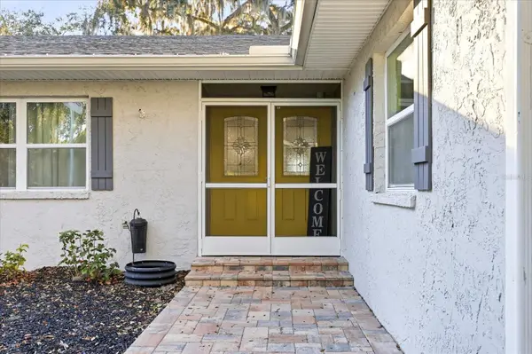 30424 HILLSIDE LN, Wesley Chapel, FL 33545
