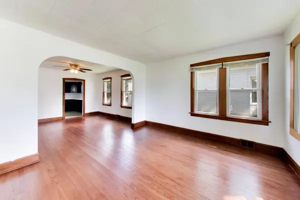 4127 Arthur AVE, Brookfield, IL 60513